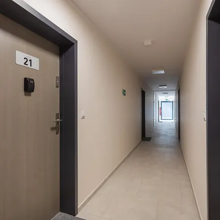 Apartman Coast Close To The With Parking & Balcony By Renters *