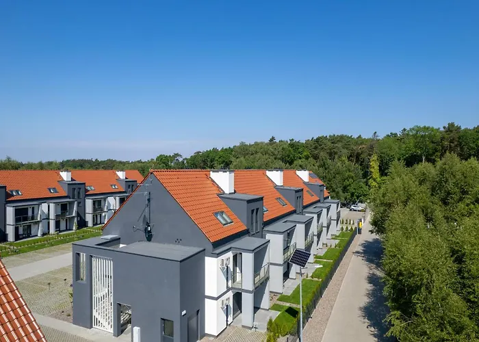 Coast Close To The With Parking & Balcony By Renters Appartamento